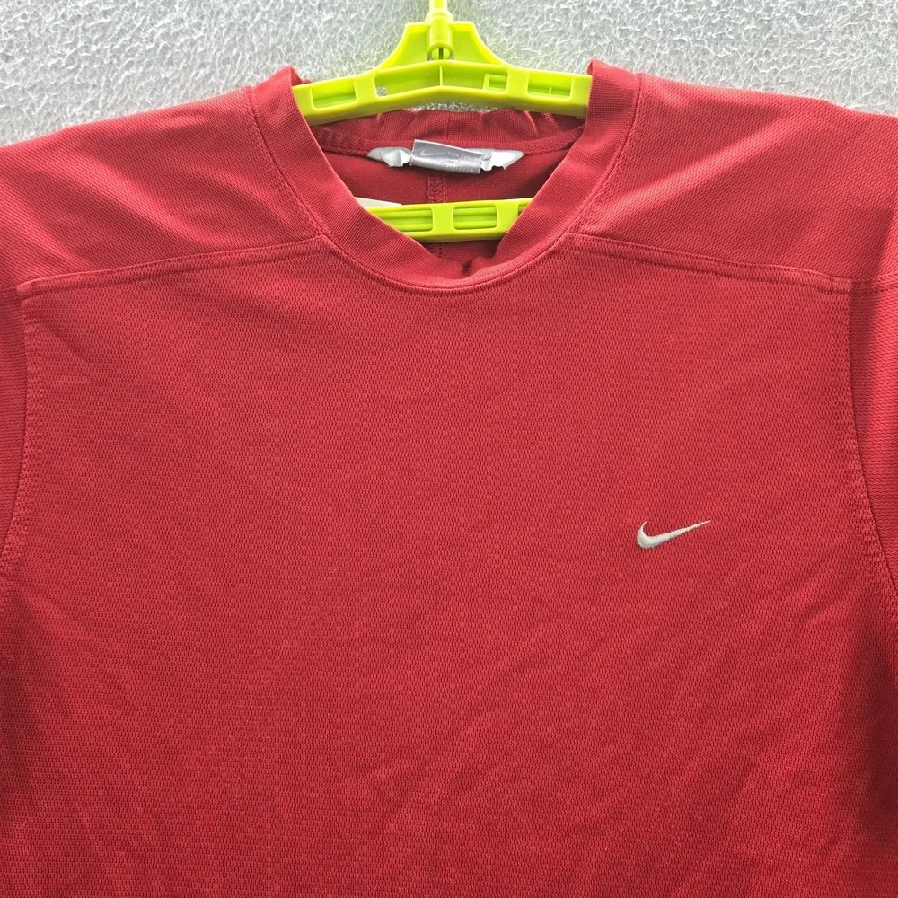 VINTAGE Nike Men Shirt L Red Logo Mini Swoosh Embroidered Activewear  Y2K READ